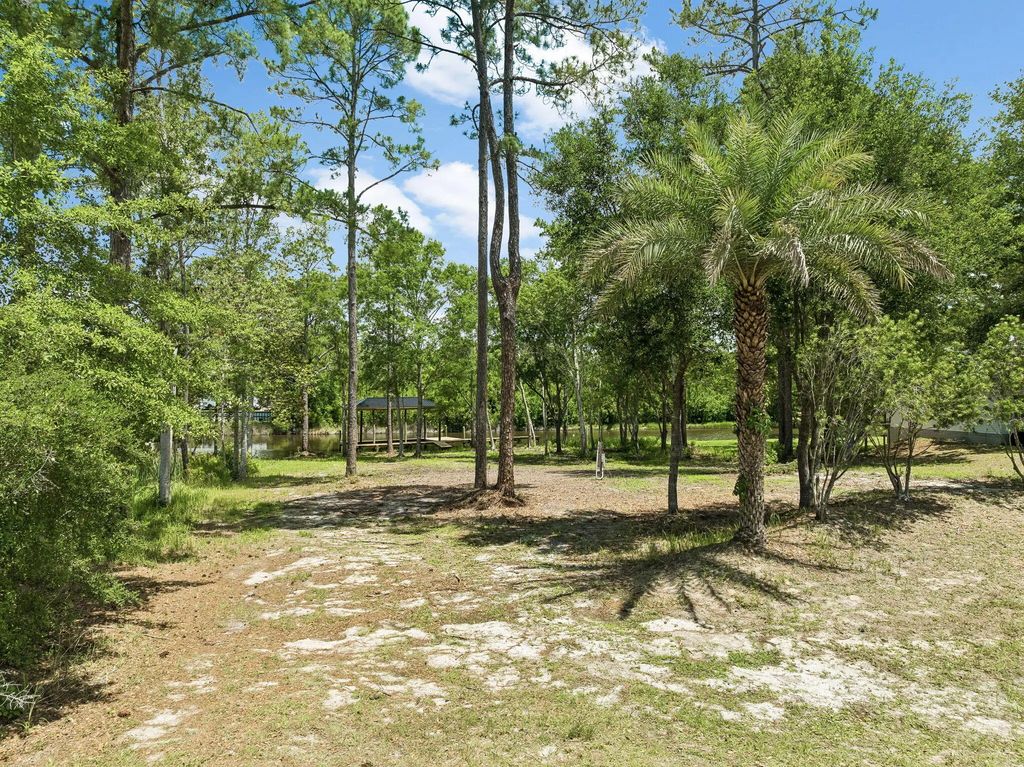 16 of 28 - 92 Waterside Lane, Freeport, FL