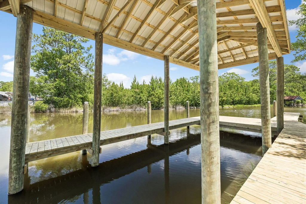 24 of 28 - 92 Waterside Lane, Freeport, FL
