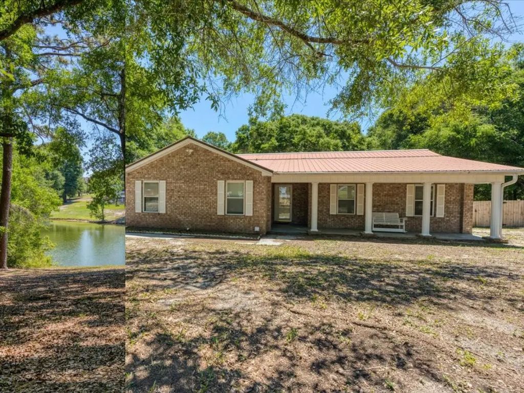 210 Shell Drive, Crestview