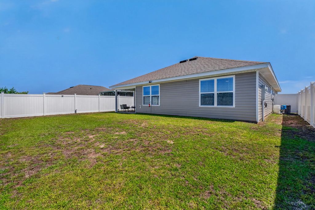 17 of 57 - 51 Silverthorn Street, Freeport, FL