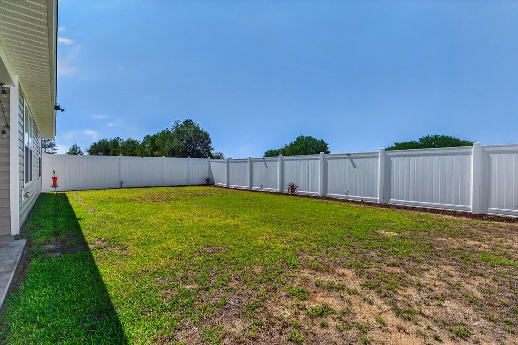53 of 57 - 51 Silverthorn Street, Freeport, FL