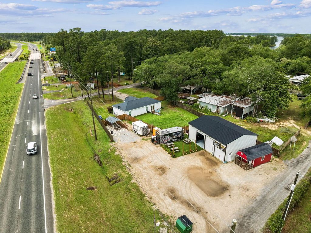38 of 43 - 30 Lowery Road, Freeport, FL