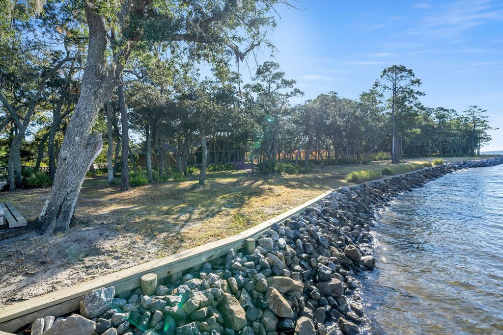 102 of 112 - 77 Constellation Avenue, Freeport, FL