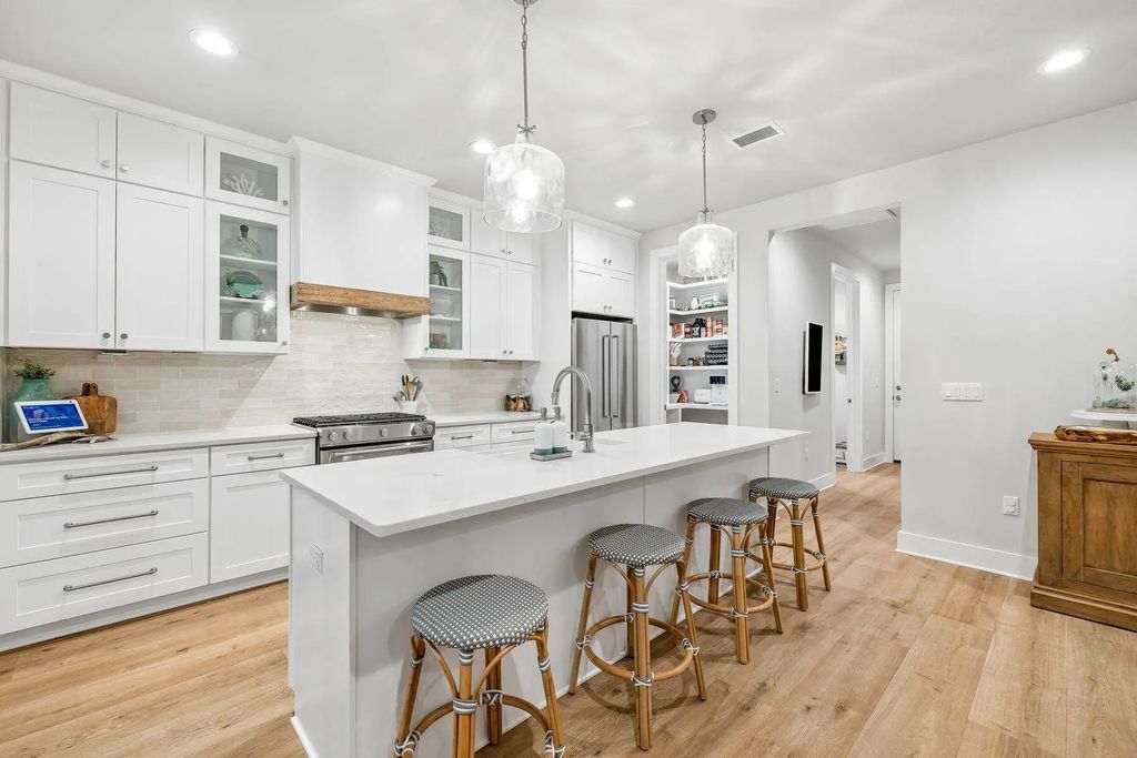 7 of 33 - 39 W Captain Fritz Way, Freeport, FL
