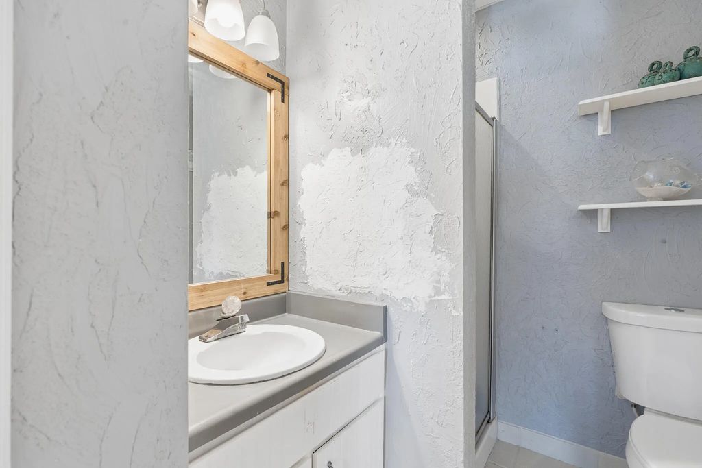 14 of 34 - 7813 N Lagoon Drive Unit 4g, Panama City Beach, FL