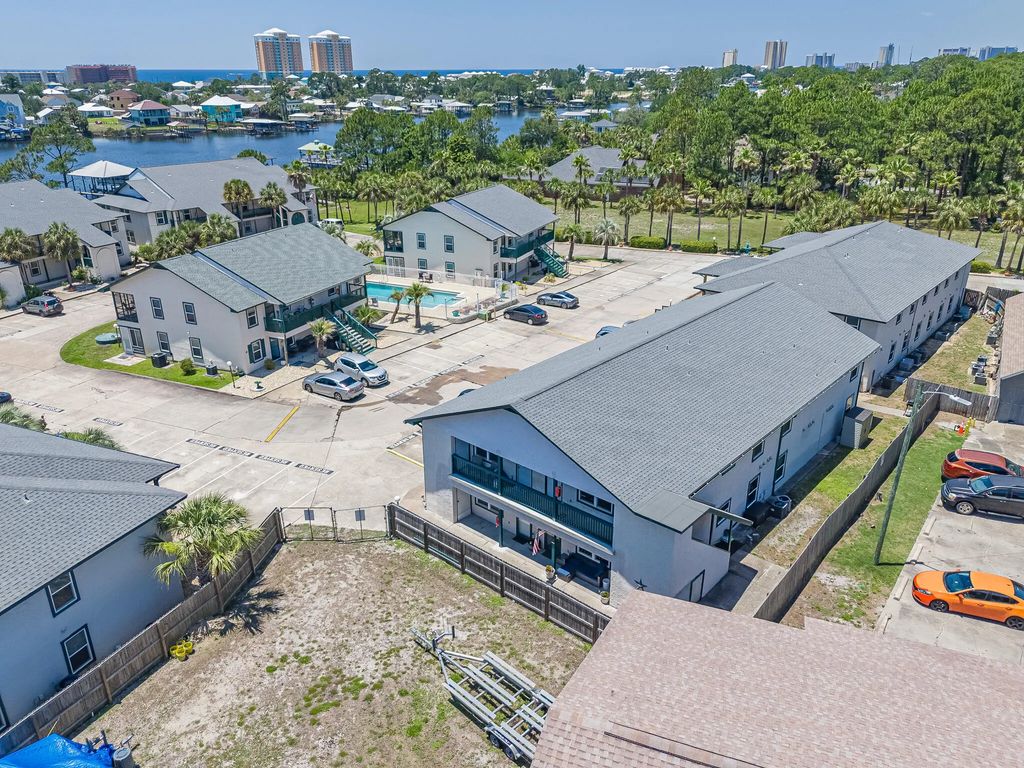 25 of 34 - 7813 N Lagoon Drive Unit 4g, Panama City Beach, FL