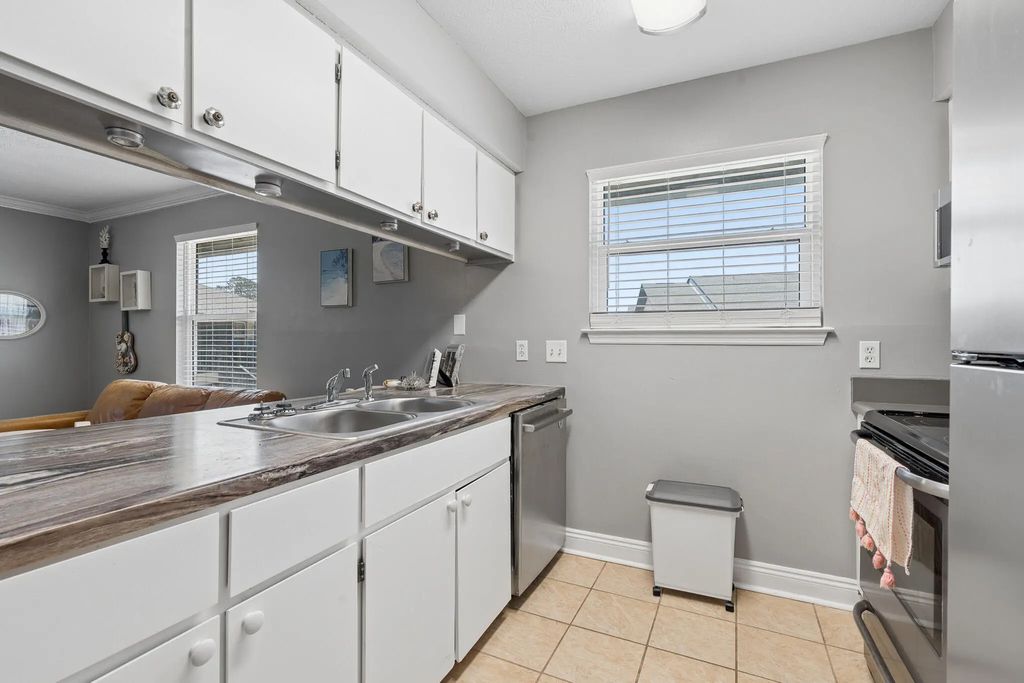 8 of 34 - 7813 N Lagoon Drive Unit 4g, Panama City Beach, FL