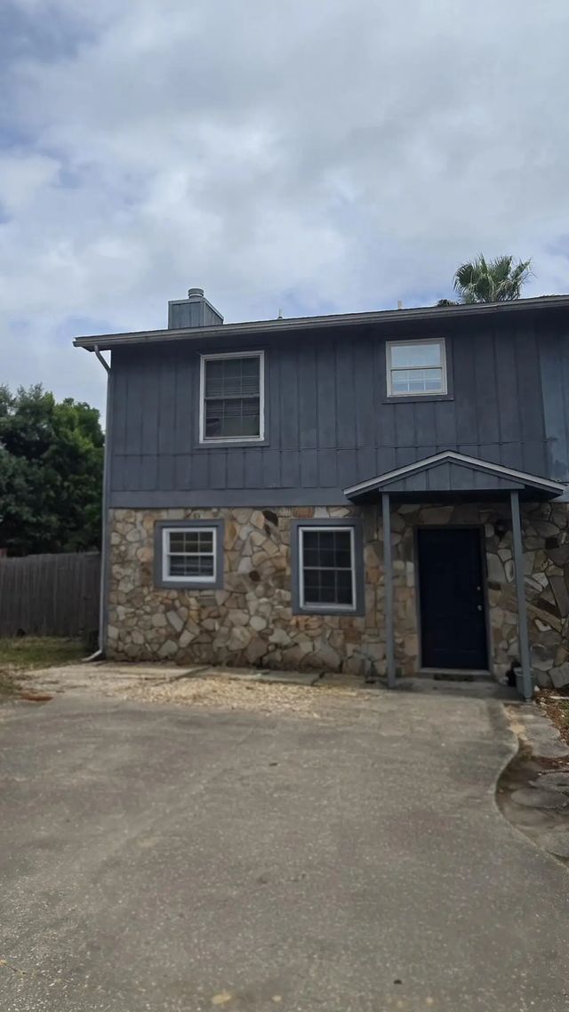 Photo of Listing #1003775