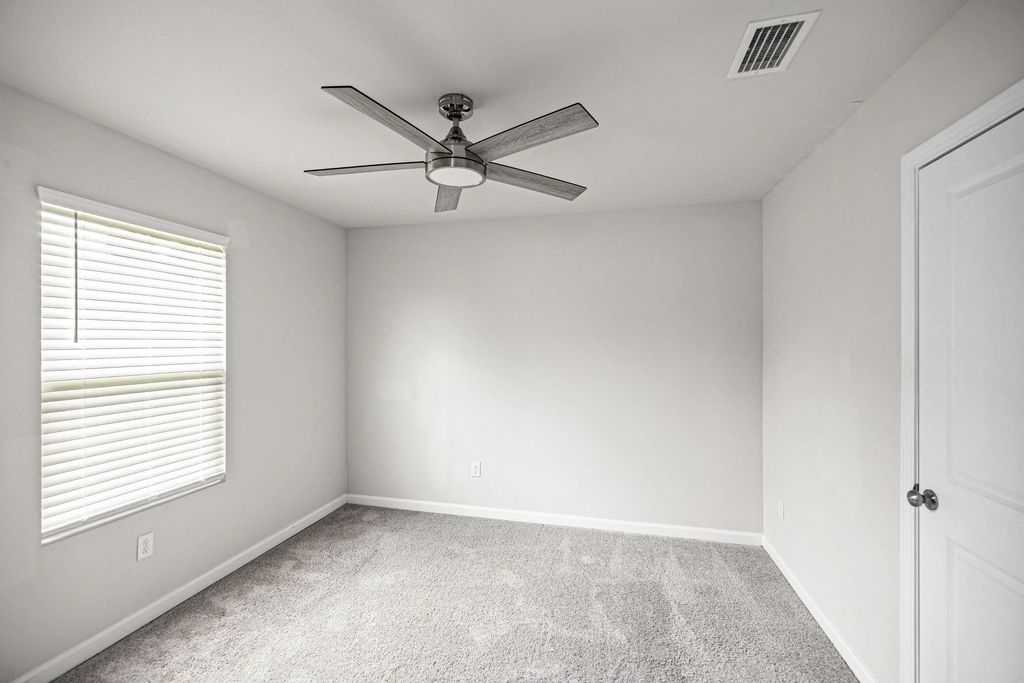 22 of 34 - 460 Riverwalk Circle, Freeport, FL