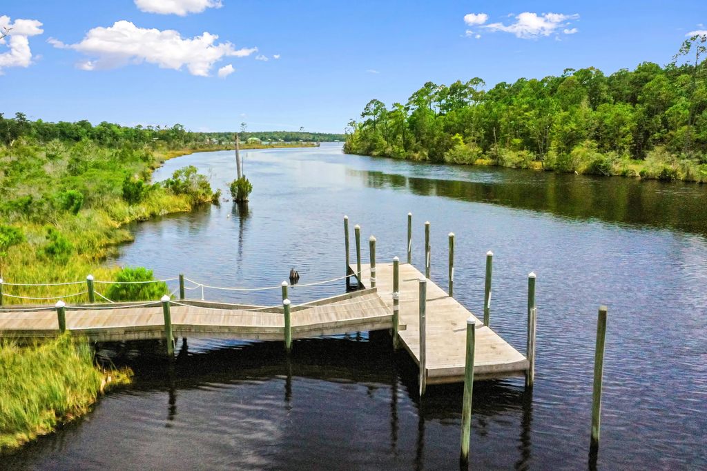 33 of 34 - 460 Riverwalk Circle, Freeport, FL