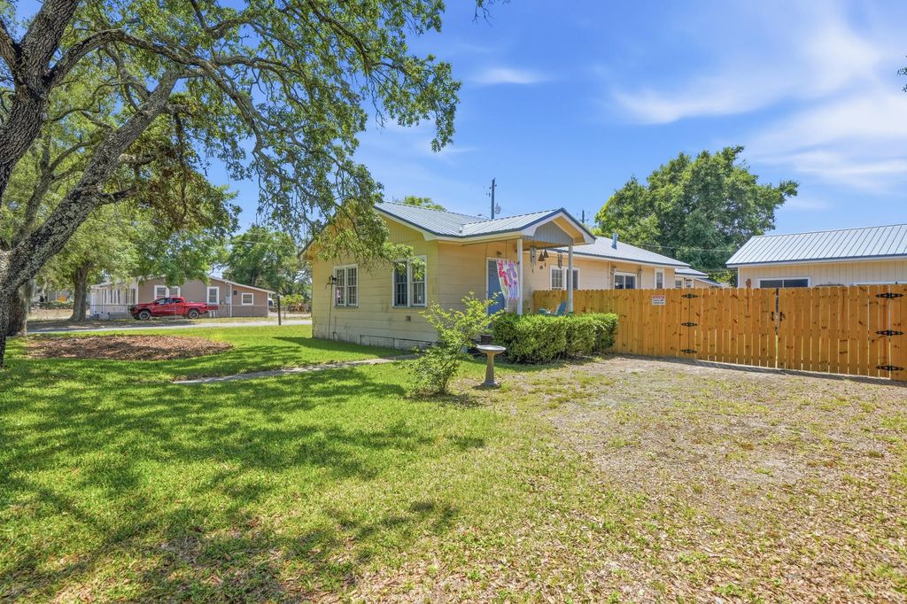 218 Ne Troy Street, Fort Walton Beach