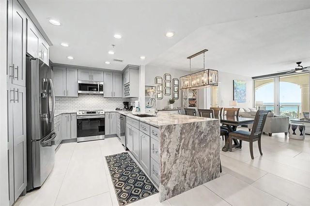 Photo of Listing #1004108