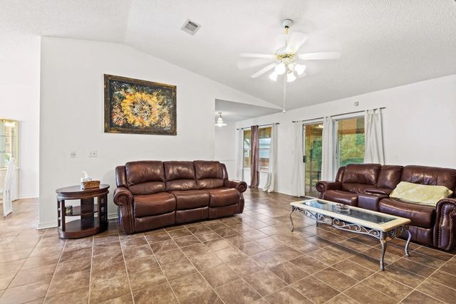 Photo of Listing #1004272
