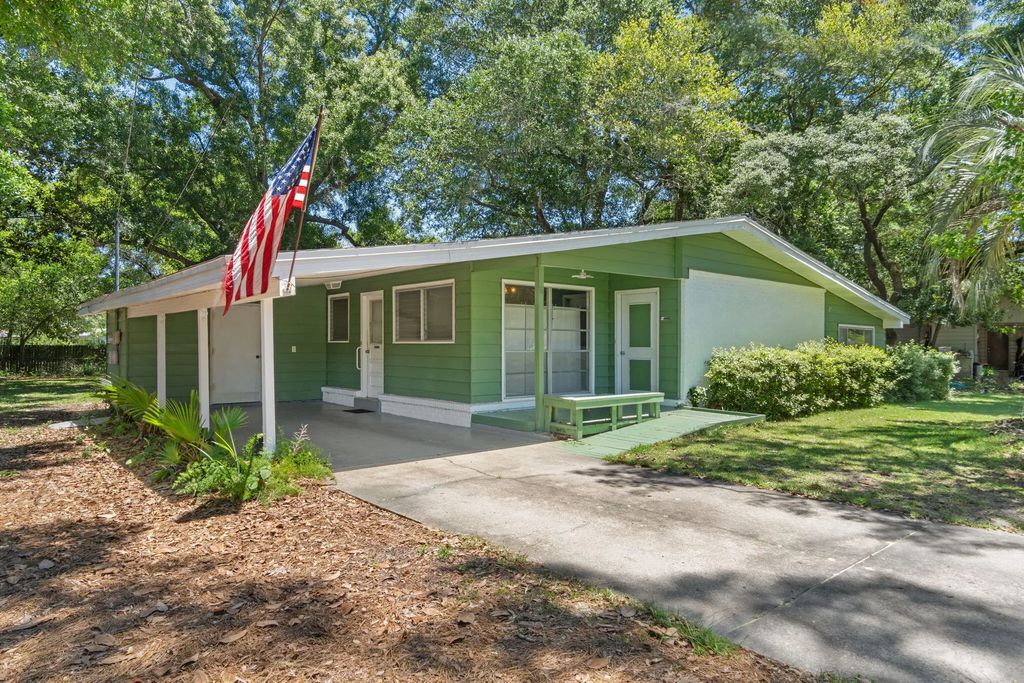28 Magnolia Drive, Mary Esther