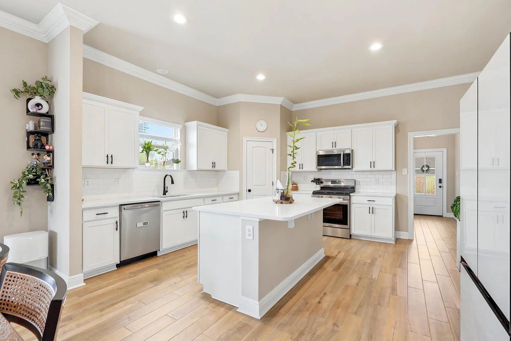 13 of 31 - 86 Alleyoak Lane, Freeport, FL