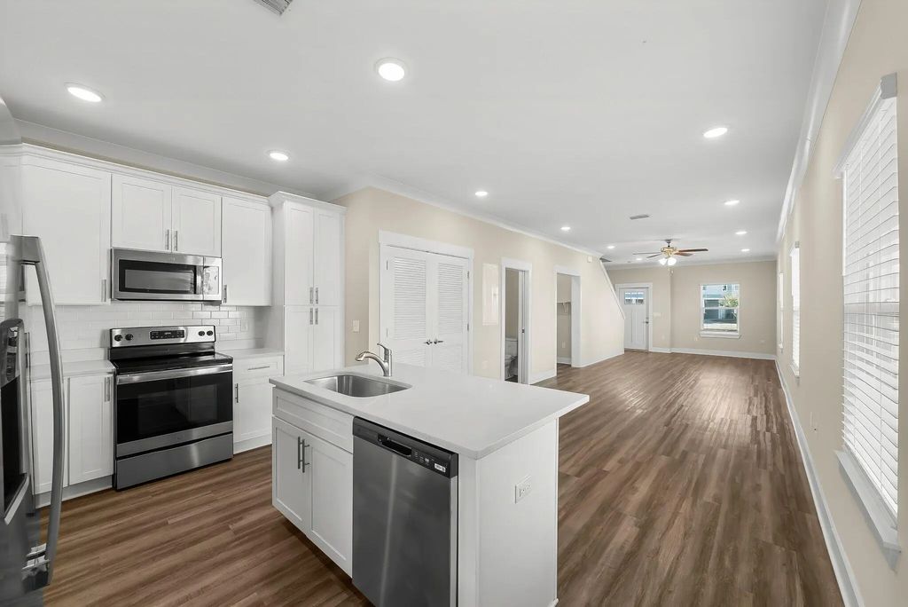 9 of 28 - 338 Date Palm Lane Horizon, Freeport, FL