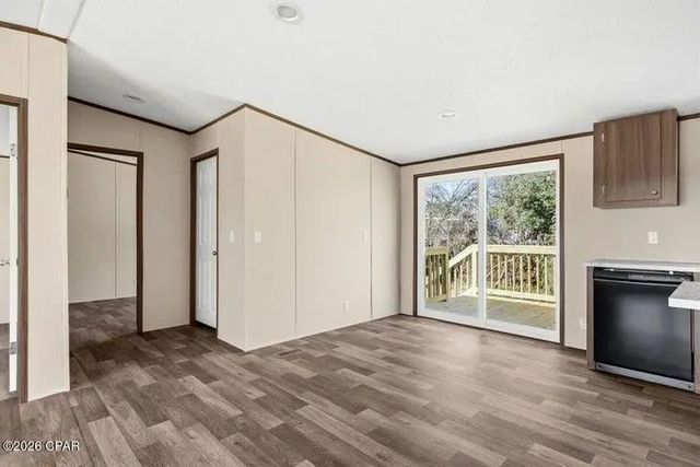 Photo of Listing #1003765