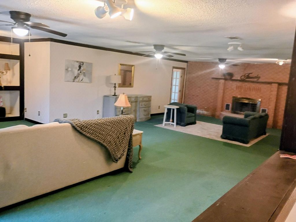 19 of 41 - 46 Veterans Lane, Freeport, FL
