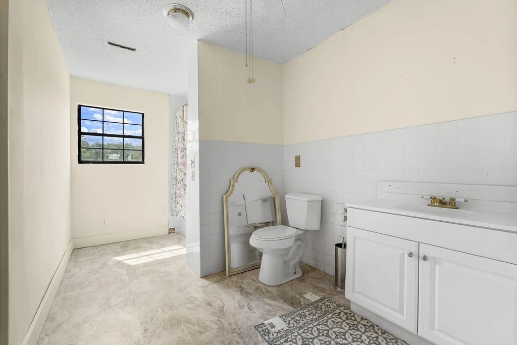 31 of 41 - 46 Veterans Lane, Freeport, FL