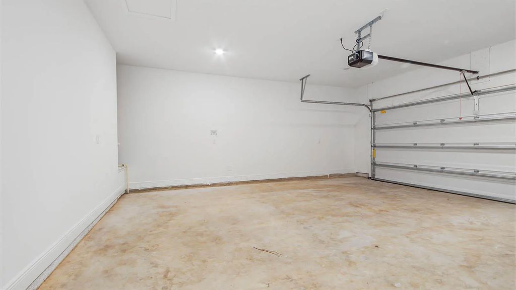 27 of 39 - 122 E Gray Owl Drive, Freeport, FL
