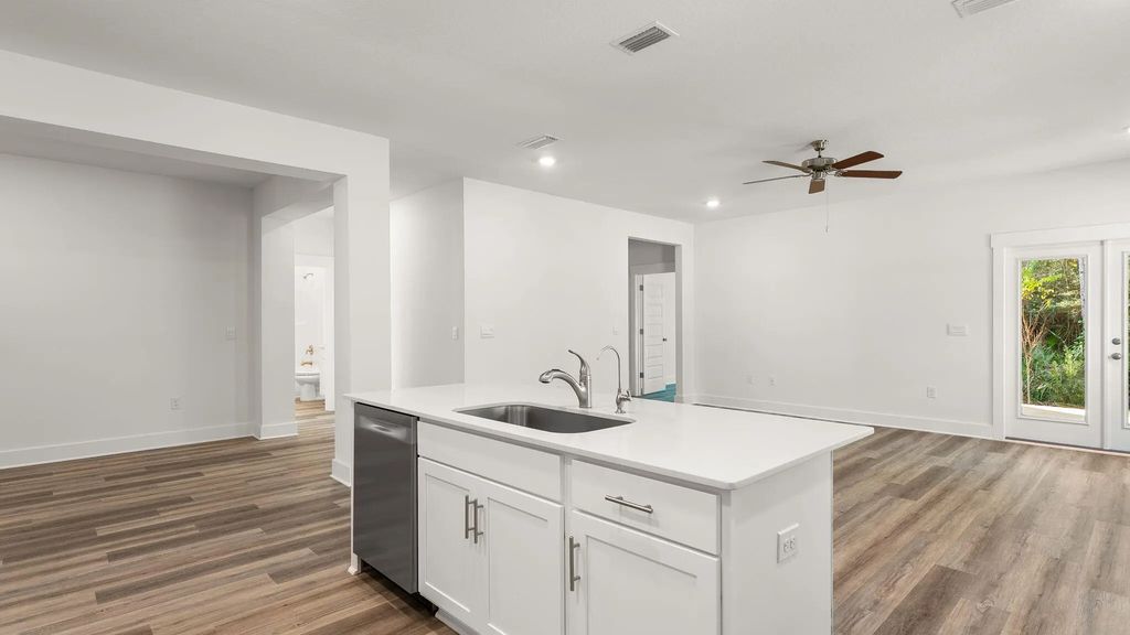 7 of 30 - 150 E Gray Owl Drive, Freeport, FL