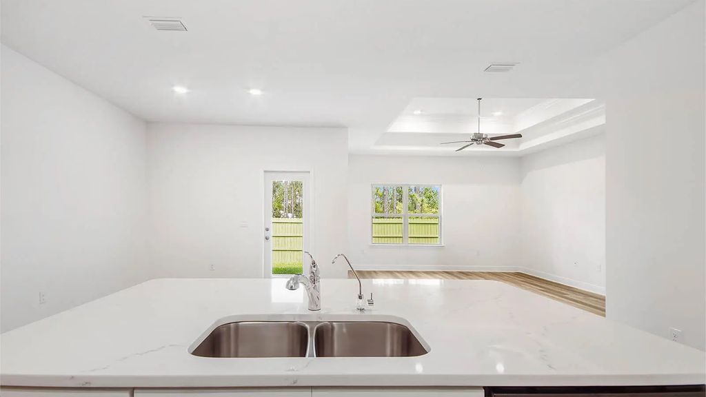 6 of 36 - 140 E Gray Owl Drive, Freeport, FL