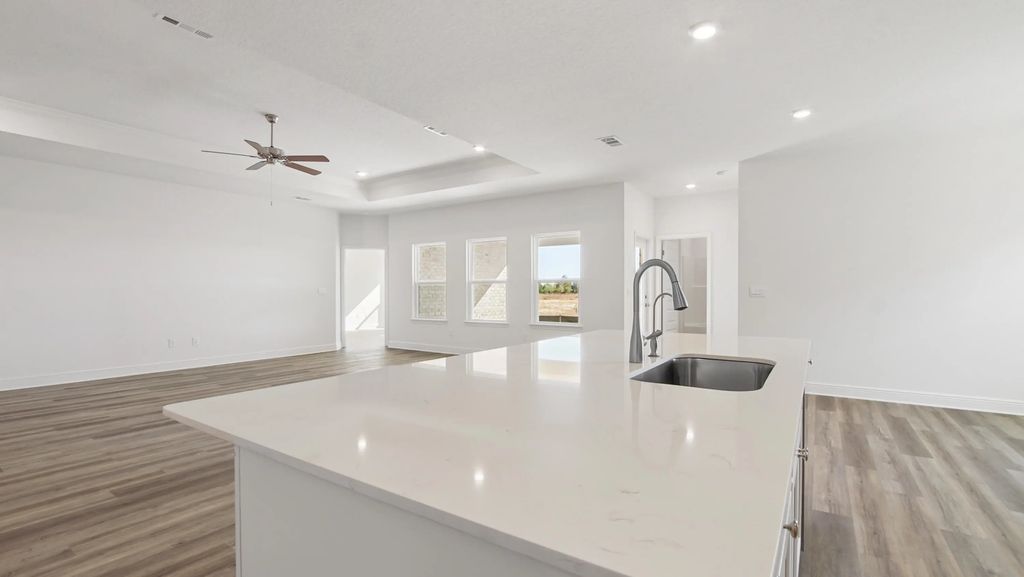 6 of 33 - 213 W Farm Owl Drive, Freeport, FL