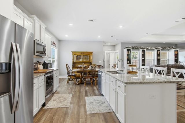 Photo of Listing #1003846