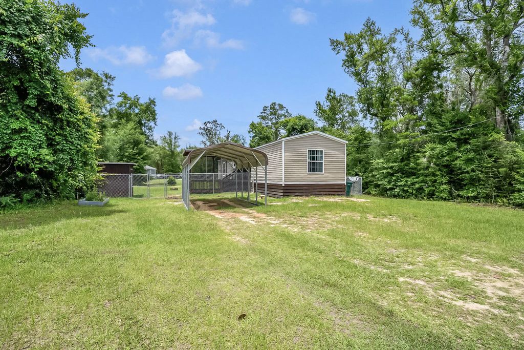 38 of 52 - 217 Palmetto Avenue, Freeport, FL