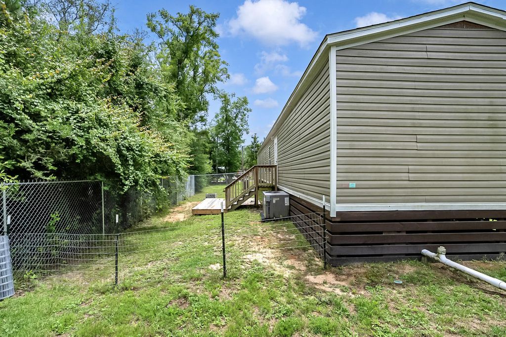 4 of 52 - 217 Palmetto Avenue, Freeport, FL