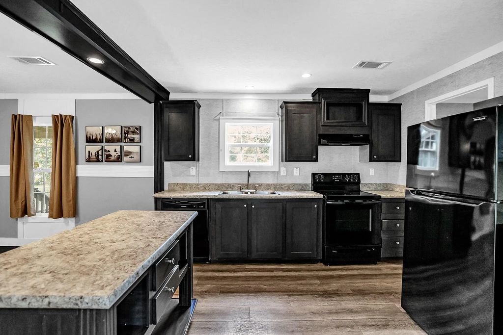 8 of 52 - 217 Palmetto Avenue, Freeport, FL