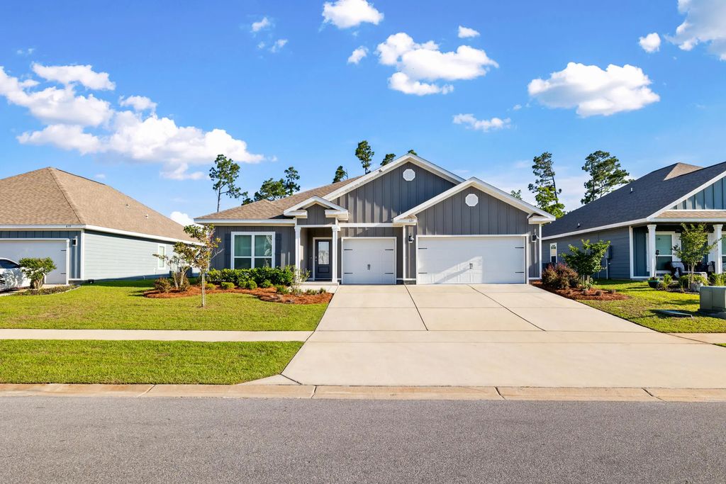 424 Albert Meadow Lane, Panama City