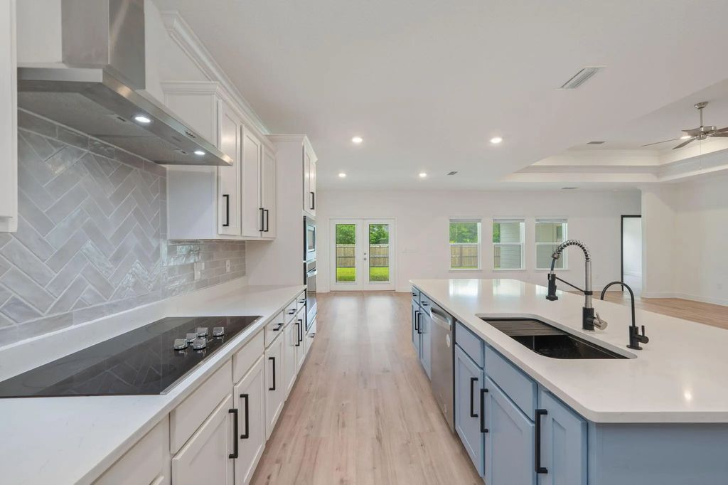 24 of 55 - 15 E Oak Trees Lane, Freeport, FL