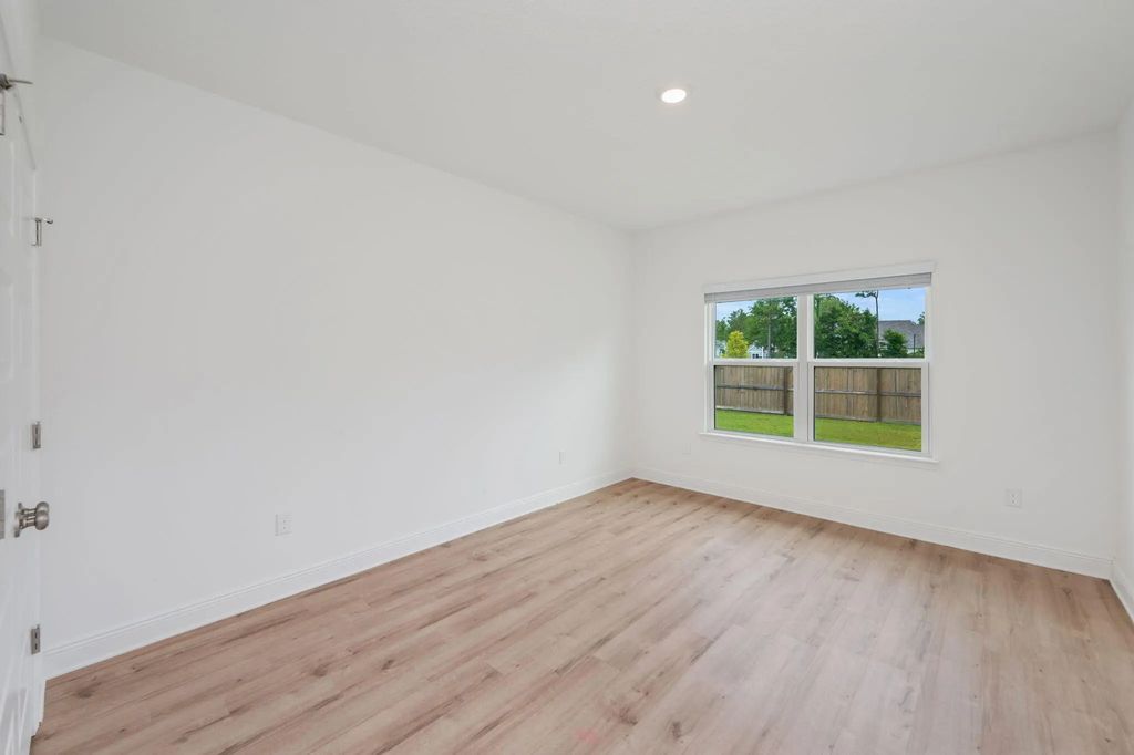 34 of 55 - 15 E Oak Trees Lane, Freeport, FL