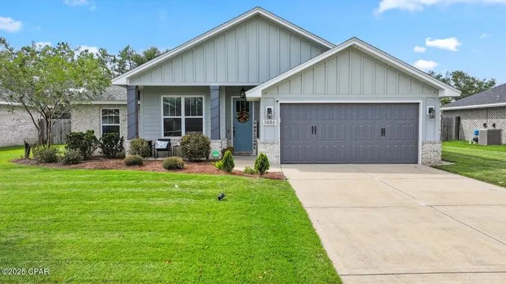 3665 Cedar Park Drive, Panama City
