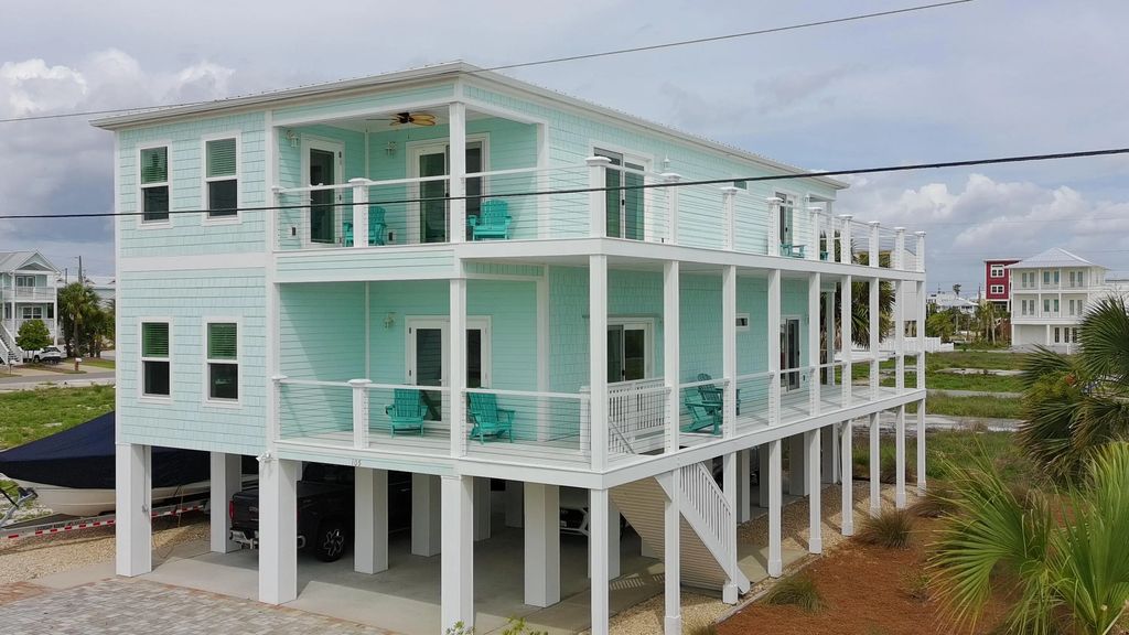 105 Circle Drive, Mexico Beach