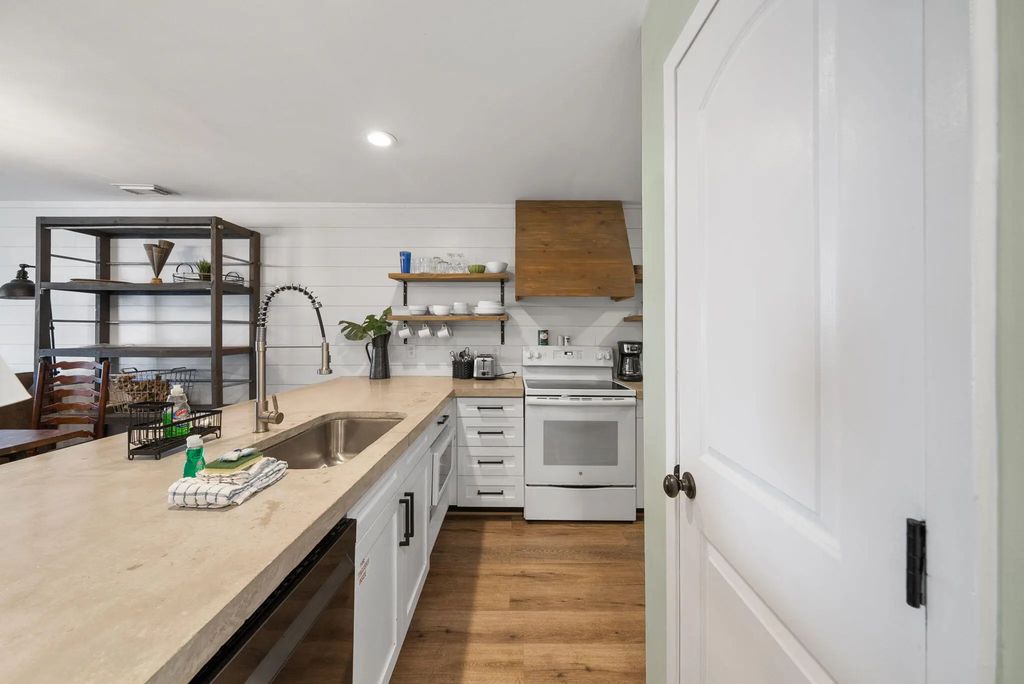 11 of 38 - 520 N Richard Jackson Boulevard Unit 2108, Panama City Beach, FL