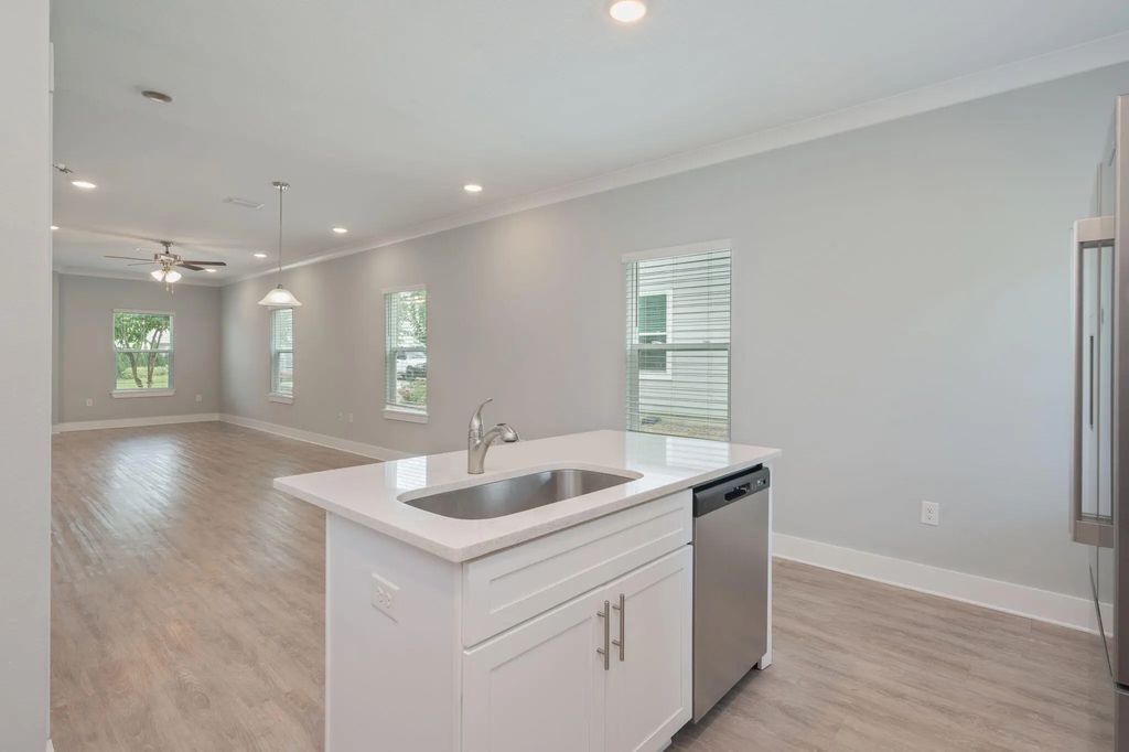 16 of 39 - 416 Date Palm Lane, Freeport, FL