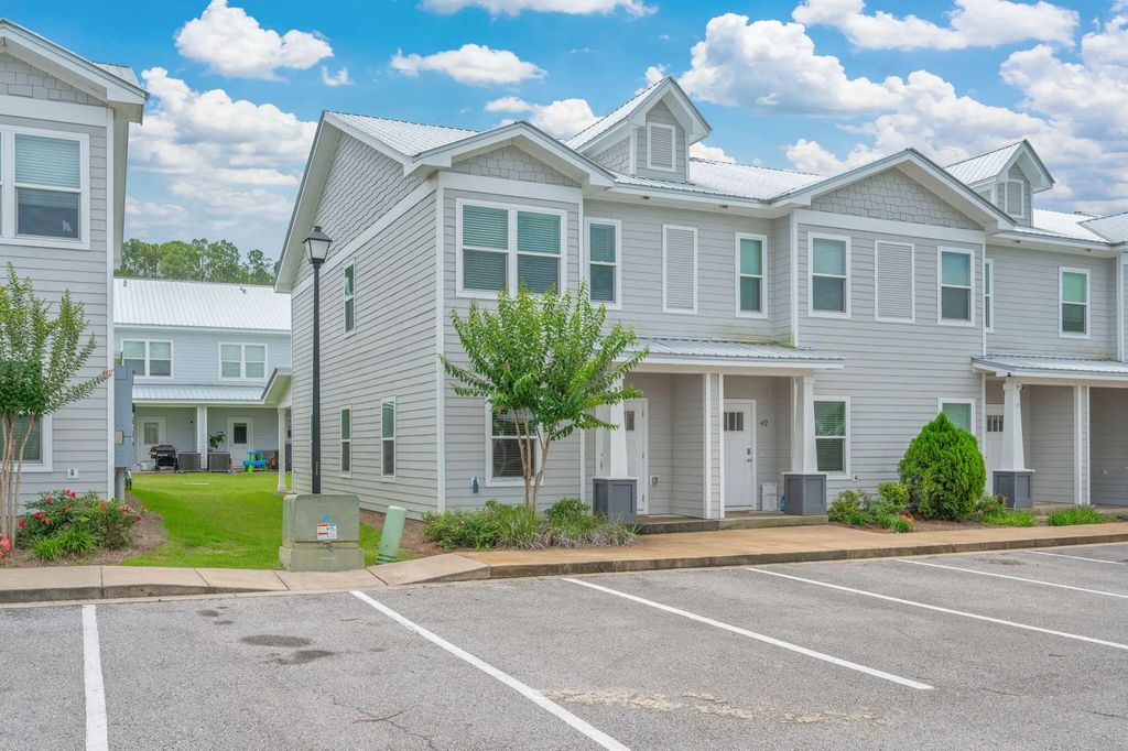 2 of 39 - 416 Date Palm Lane, Freeport, FL