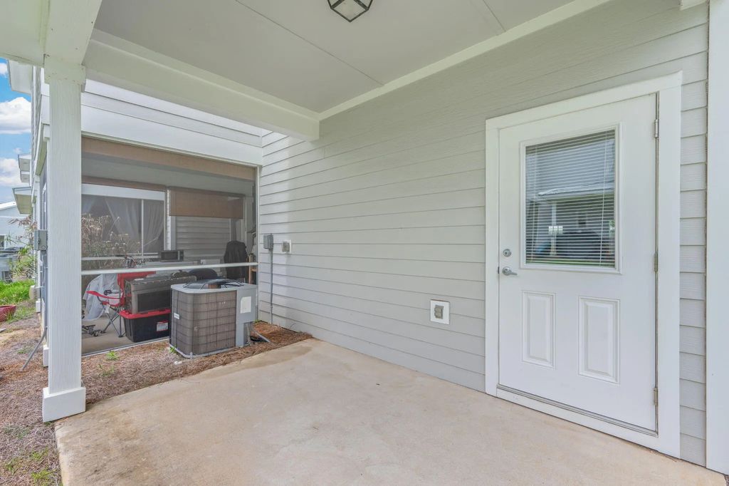 33 of 39 - 416 Date Palm Lane, Freeport, FL
