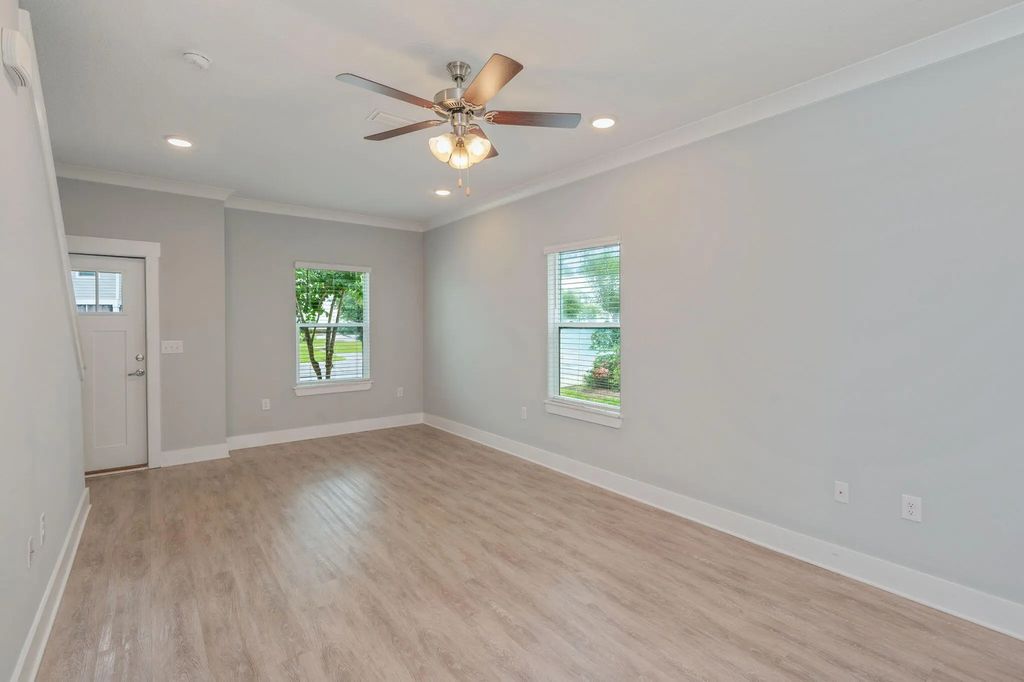 9 of 39 - 416 Date Palm Lane, Freeport, FL