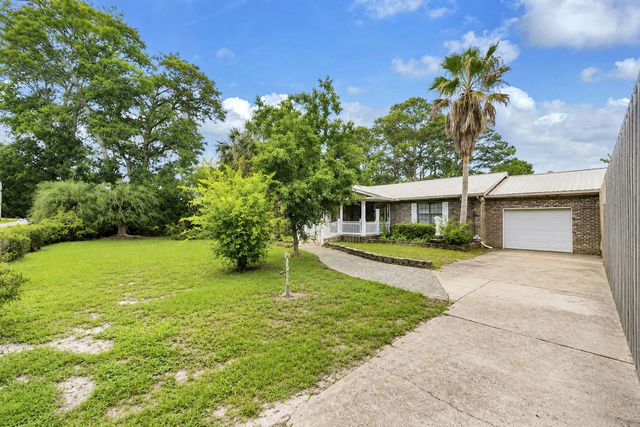 1234 Thompson Road, Santa Rosa Beach.