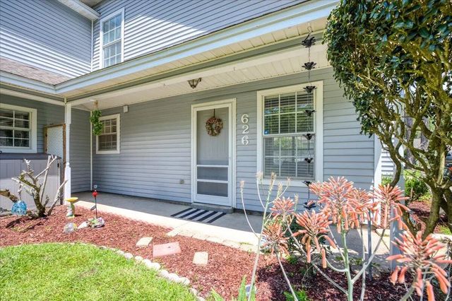 Photo of Listing #1004236