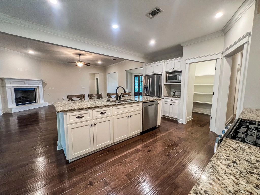 10 of 67 - 172 Mill Pond Cove, Freeport, FL