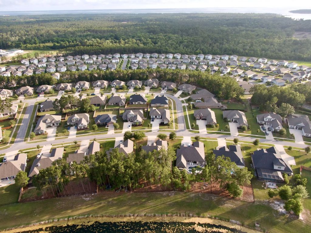 51 of 67 - 172 Mill Pond Cove, Freeport, FL