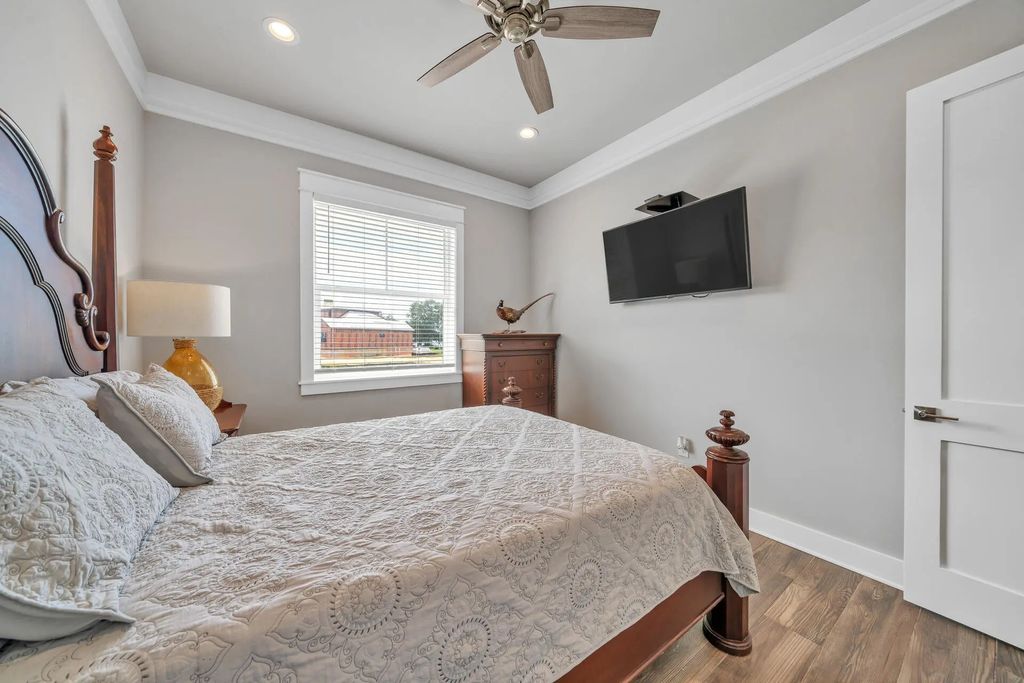 37 of 78 - 64 Lagrange Cove Circle, Freeport, FL
