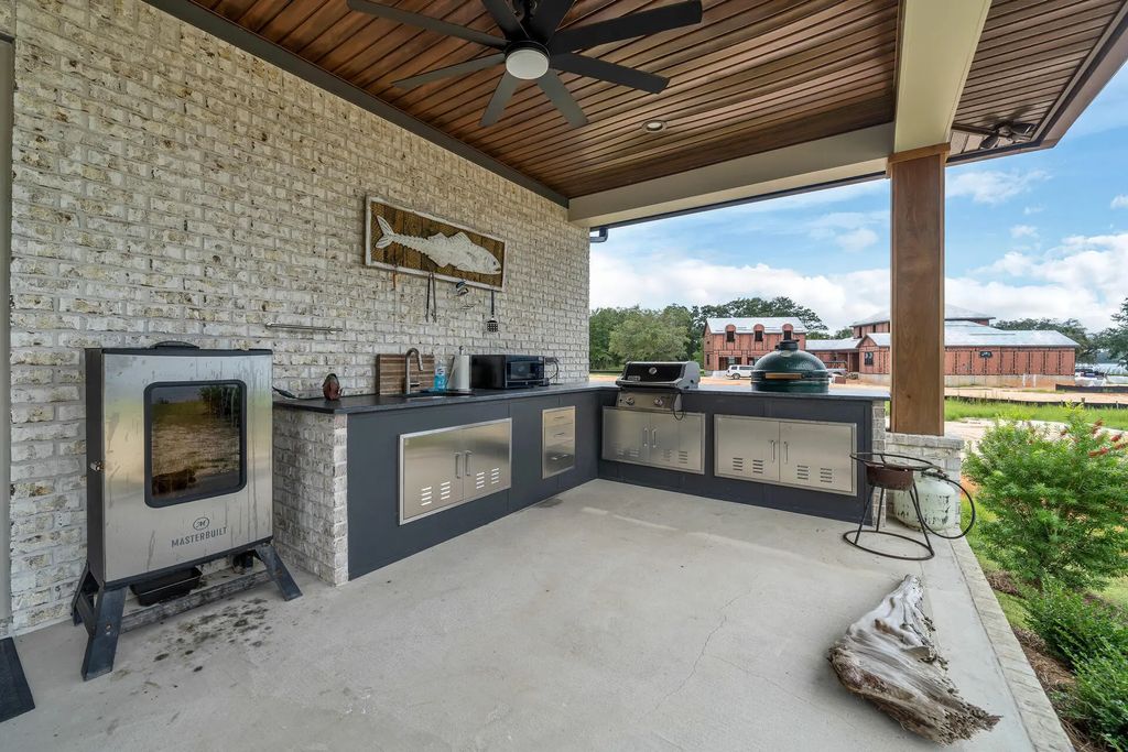 51 of 78 - 64 Lagrange Cove Circle, Freeport, FL