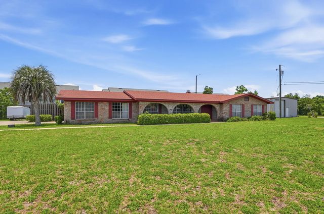 Photo of Listing #1004525