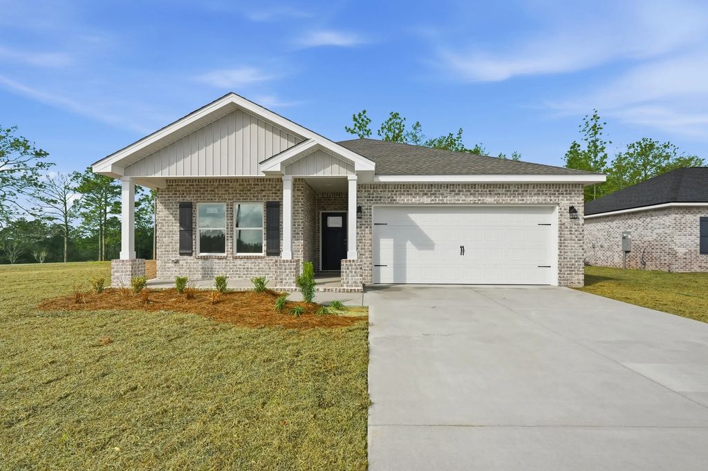 6122 Mildred's Way, Crestview