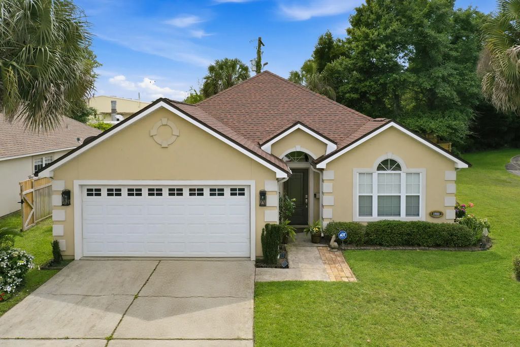 1900 Kadima Circle, Fort Walton Beach